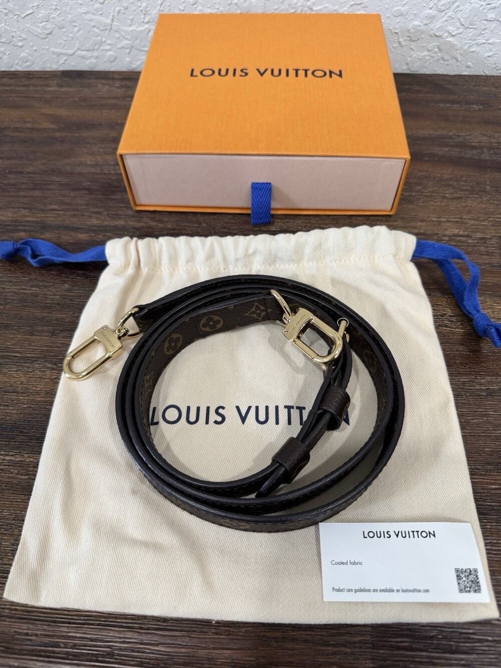 Louis Vuitton Bandoulière Monogram Adjustable Shoulder Strap Box & Dust Bag